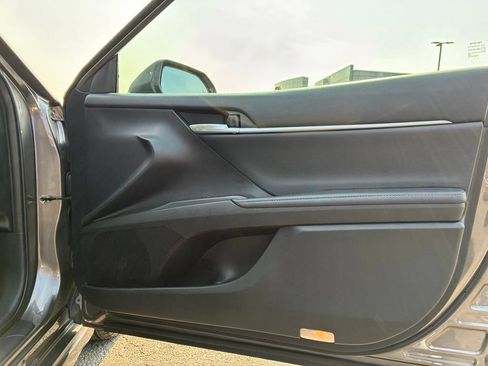 Used 2023 Toyota Camry XSE FWD image 41