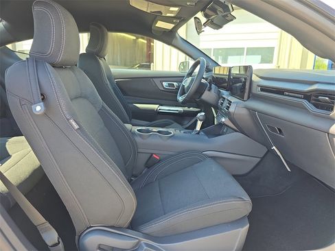 New 2025 Ford Mustang Coupe image 10