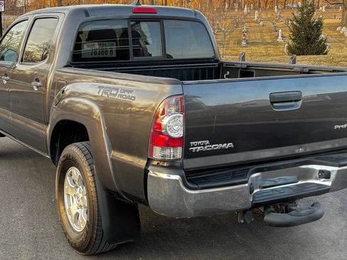 Used 2012 Toyota Tacoma PreRunner w/ TRD Off-Road Pkg RWD image 3