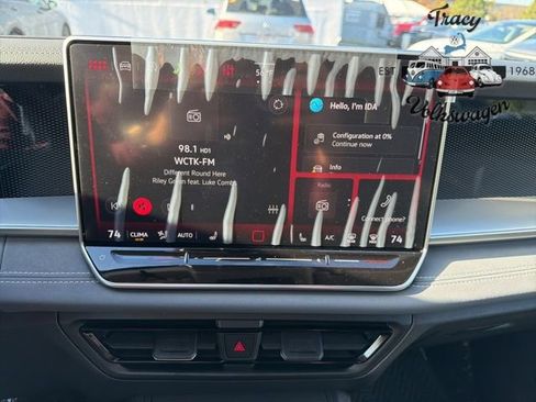 New 2026 Volkswagen Tiguan SE image 11