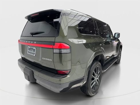 Used 2024 Lexus GX 550 w/ Cold Area Package AWD/4WD image 7