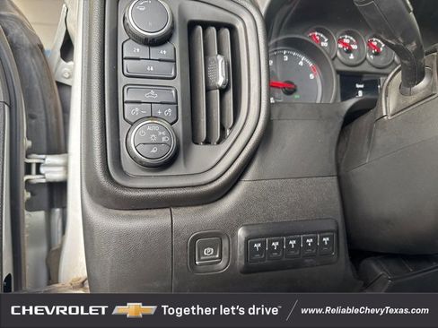 Used 2021 Chevrolet Silverado 2500 Custom w/ Custom Value Package image 20