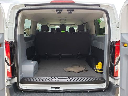Used 2018 Ford Transit 150 XL RWD image 5
