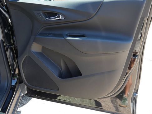 Used 2024 Chevrolet Equinox LT AWD/4WD image 8