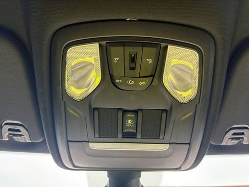 Used 2020 RAM 1500 Big Horn AWD/4WD image 17