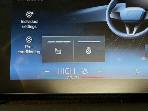 New 2026 BMW 330i 330i w/ M Sport Package image 21