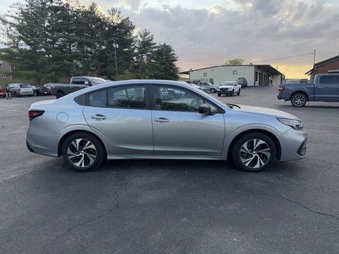 Used 2023 Subaru Legacy image 4