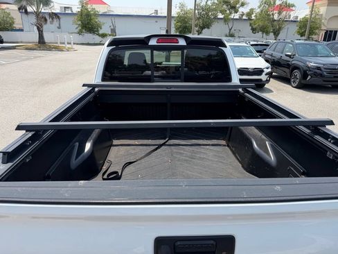 Used 2020 Toyota Tacoma SR w/ SX Package AWD/4WD image 6