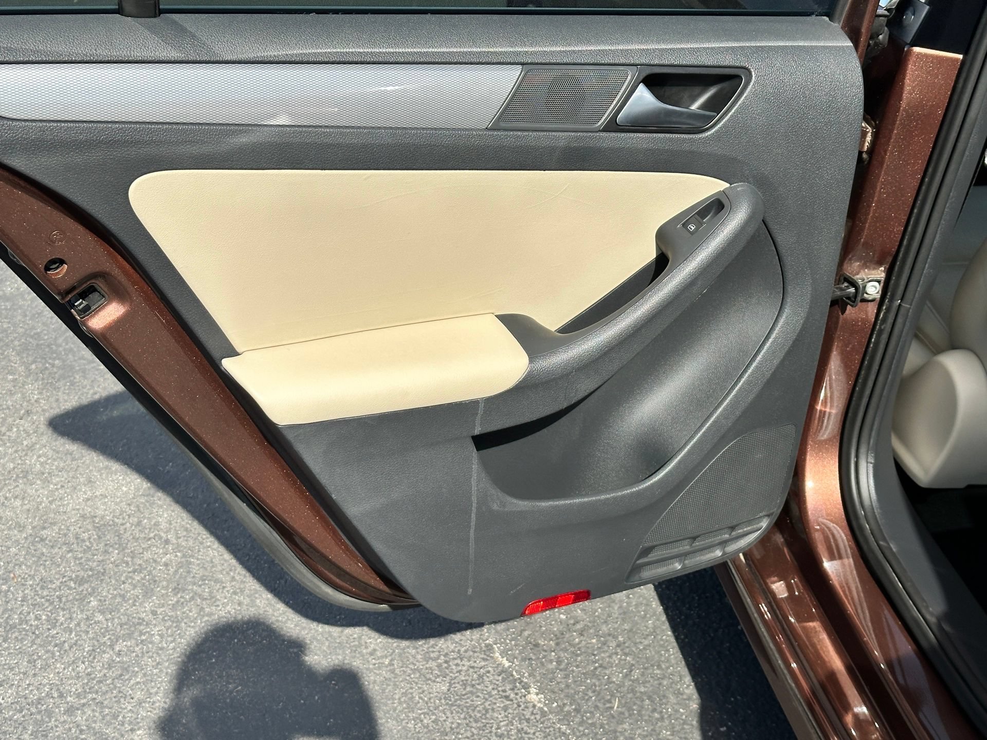 Used 2017 Volkswagen Jetta SE FWD image 33
