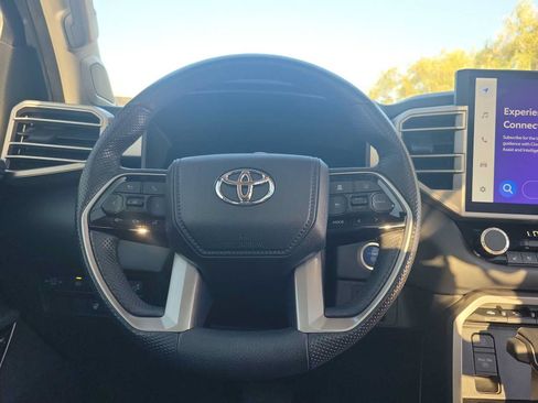 Used 2024 Toyota Tundra Limited AWD/4WD image 19