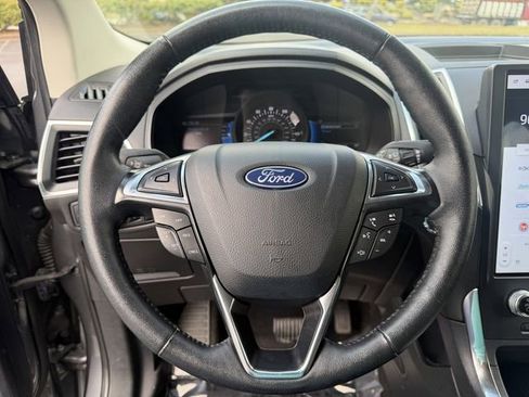 Used 2024 Ford Edge Titanium image 14