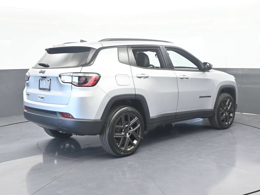 New 2026 Jeep Compass Latitude AWD/4WD image 6