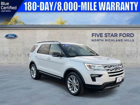 Used 2019 Ford Explorer XLT w/ Equipment Group 202A image 2