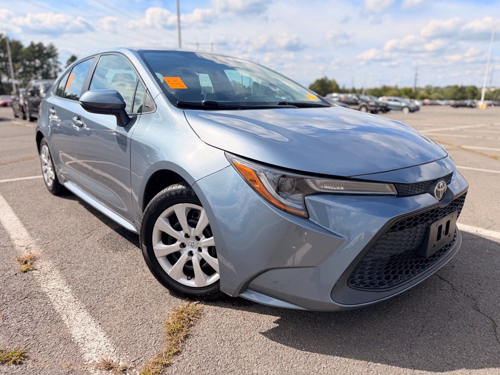 Used 2020 Toyota Corolla LE FWD image 1