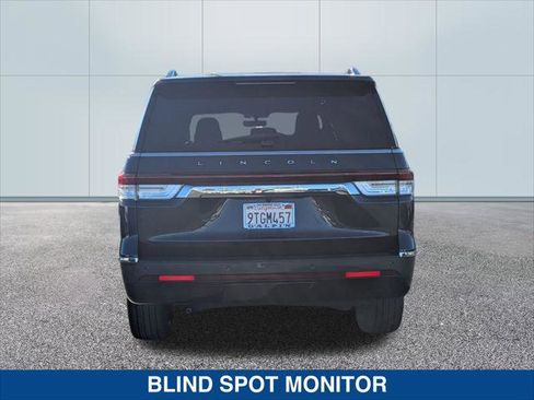 Used 2024 Lincoln Navigator L Reserve image 3