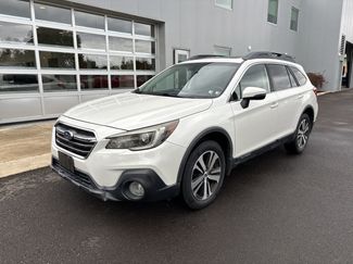 Used 2018 Subaru Outback 2.5i Limited AWD/4WD video 1