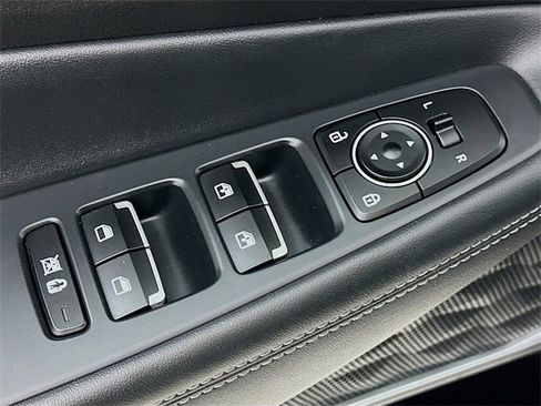 Used 2020 Hyundai Santa Fe Limited image 20