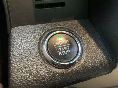 Used 2018 Ford F150 Lariat w/ Equipment Group 502A Luxury image 29