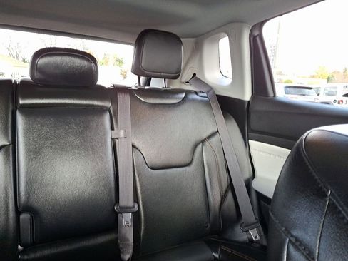 Certified 2022 Jeep Compass Limited w/ Sun and Sound Group image 21