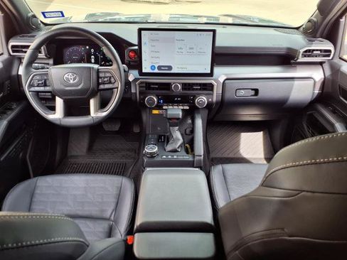 Used 2025 Toyota 4Runner TRD Off-Road Premium w/ Tow Technology Package AWD/4WD image 4