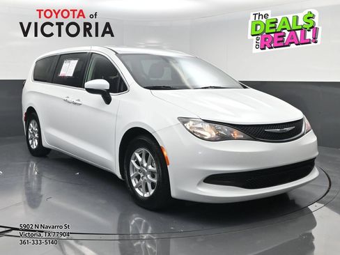 Used 2023 Chrysler Voyager LX FWD image 1