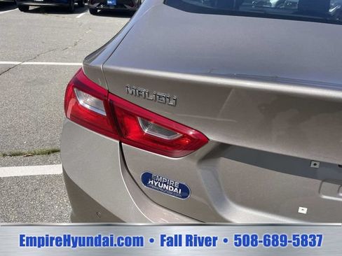 Used 2024 Chevrolet Malibu LT FWD image 5
