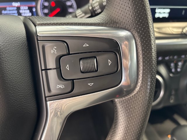 Used 2024 Chevrolet Blazer LT w/ Convenience Package FWD image 9