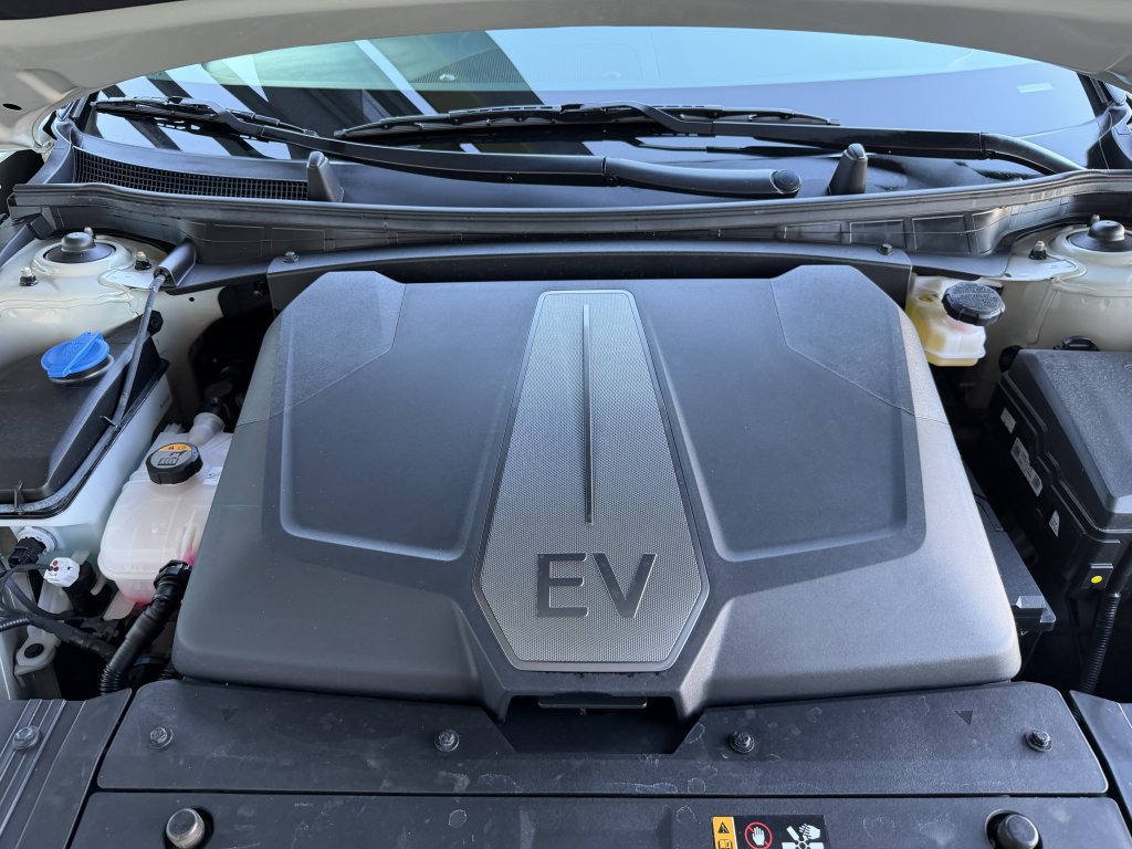 Used 2024 Kia EV6 Light AWD/4WD image 43
