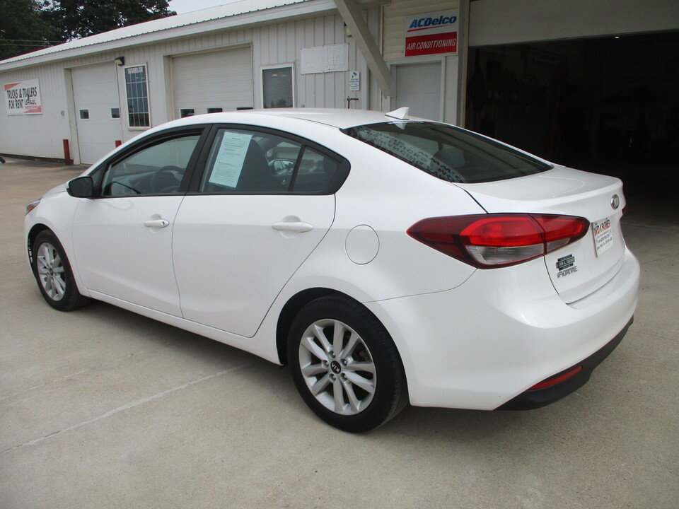 Used 2017 Kia Forte LX w/ LX Popular Package FWD image 13