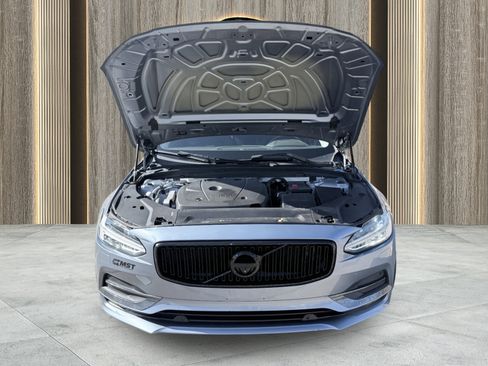 Used 2018 Volvo S90 T5 Momentum w/ Convenience Package image 16