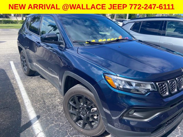 Used 2026 Jeep Compass Latitude AWD/4WD image 1