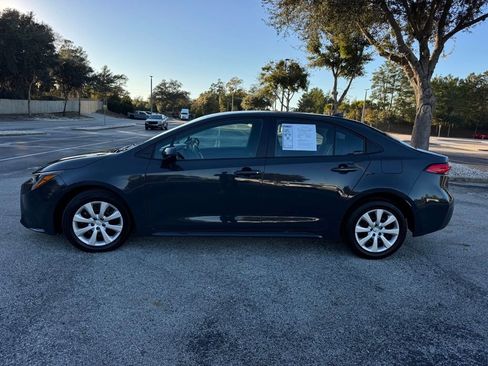 Used 2023 Toyota Corolla LE image 4