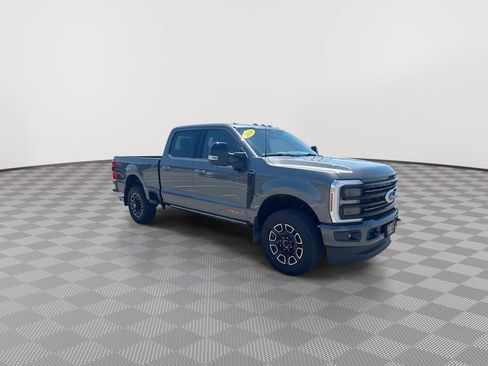 Used 2026 Ford F350 Platinum AWD/4WD image 2
