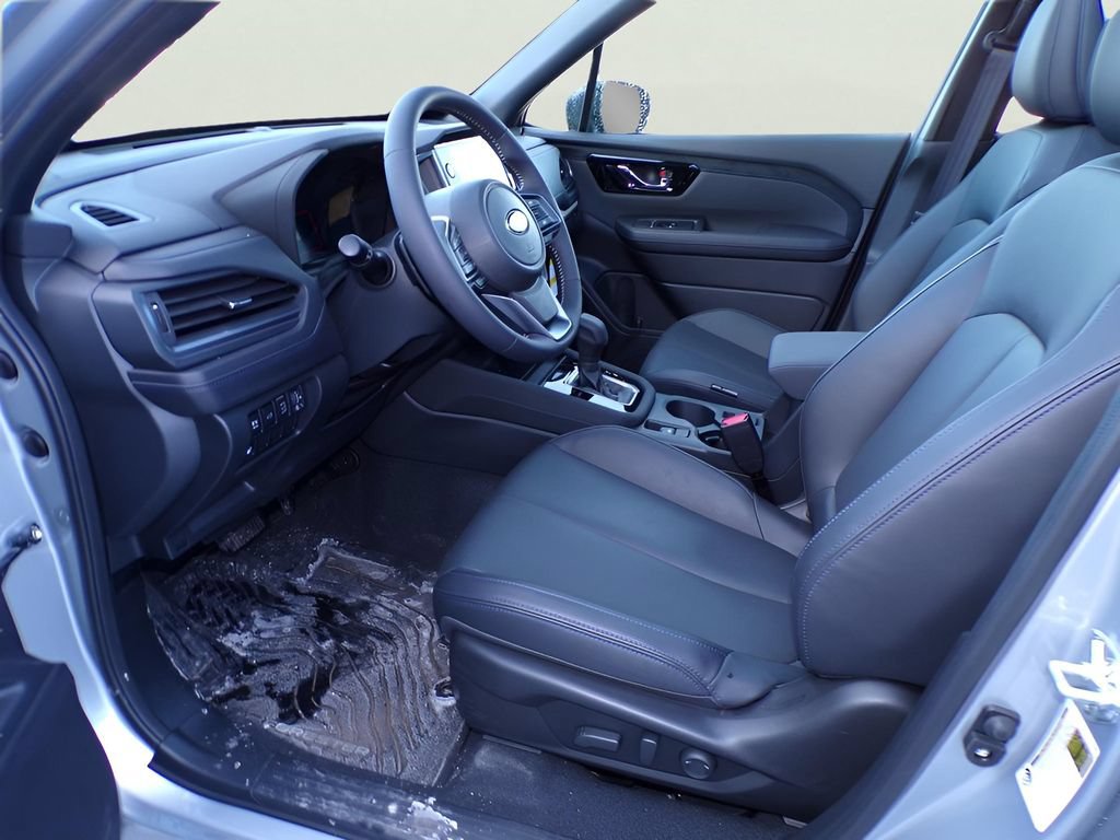 Used 2025 Subaru Forester Limited AWD/4WD image 18