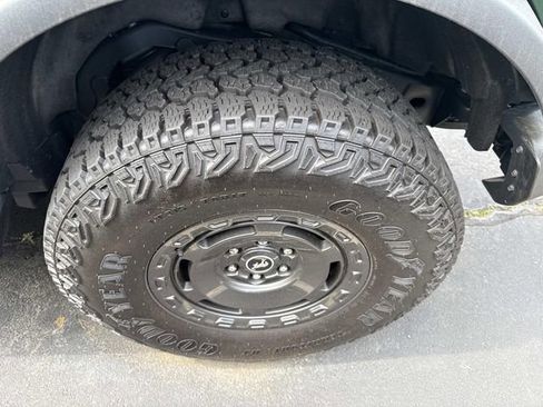 Used 2025 Ford Bronco Outer Banks w/ Sasquatch Package AWD/4WD image 11