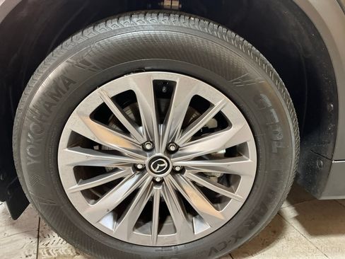 Used 2026 MAZDA CX-90 3.3 Turbo w/ Select Package AWD/4WD image 9
