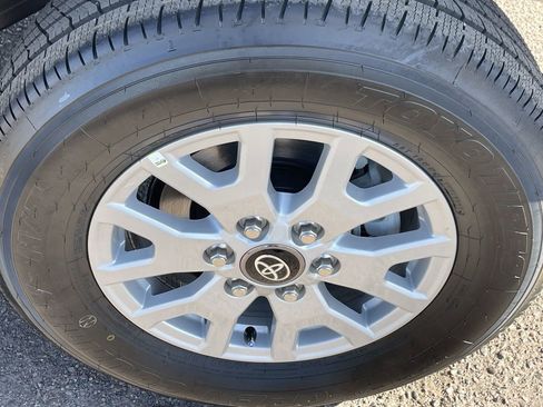 New 2025 Toyota Tacoma SR image 9