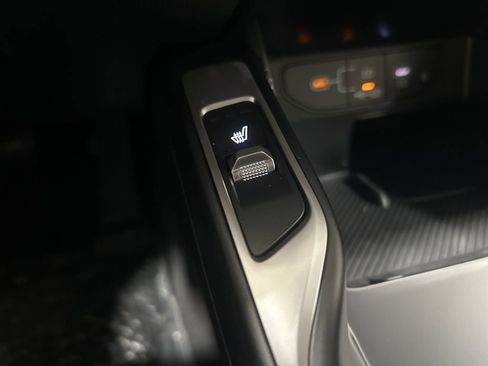 New 2025 Kia Sorento S image 21