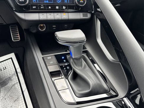 New 2026 Hyundai Elantra Sport FWD image 36
