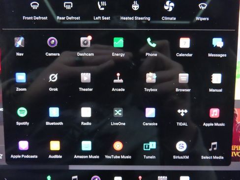 Used 2024 Tesla Model Y Long Range image 22