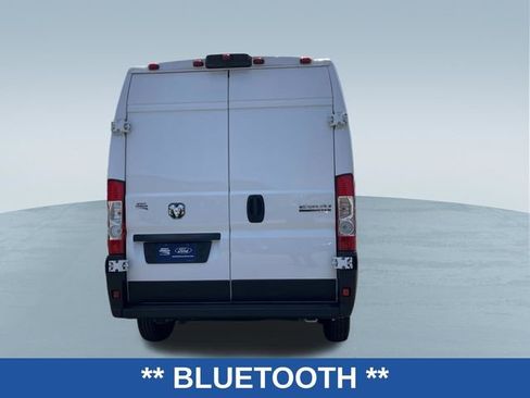 Used 2024 RAM ProMaster 2500 w/ Convenience Group FWD image 4