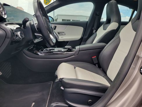 Used 2020 Mercedes-Benz CLA 35 AMG 4MATIC image 15