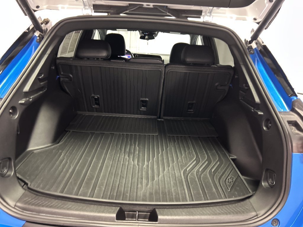 Used 2024 Chevrolet Equinox EV LT FWD image 23