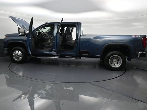 Used 2026 Chevrolet Silverado 3500 LT AWD/4WD image 37