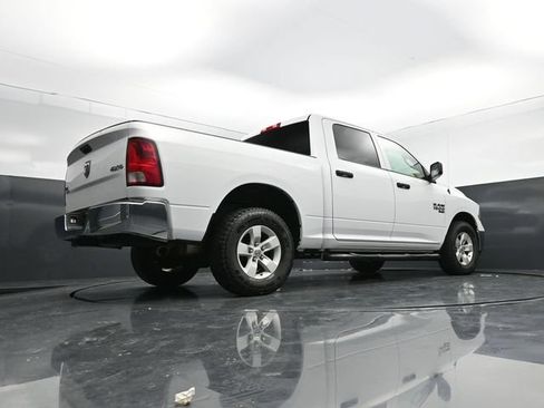 Used 2022 RAM 1500 Classic SLT AWD/4WD image 55
