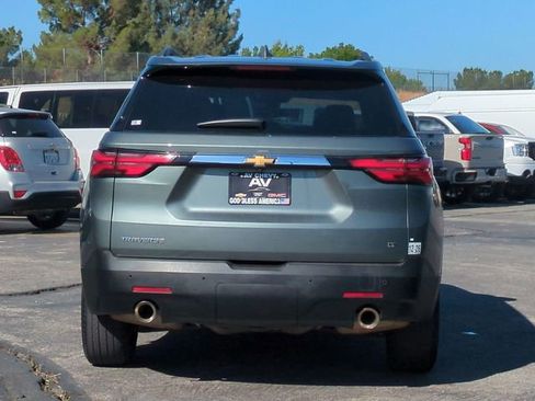 Used 2023 Chevrolet Traverse LT FWD image 7