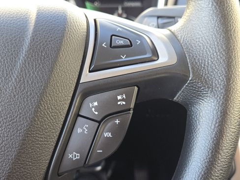 Used 2020 Ford Fusion SE image 31