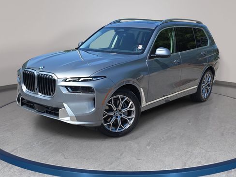 Used 2025 BMW X7 xDrive40i AWD/4WD image 1