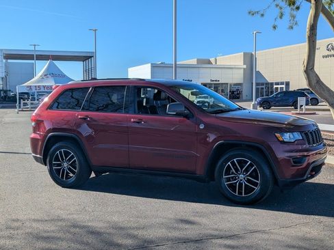 Used 2018 Jeep Grand Cherokee Trailhawk image 6