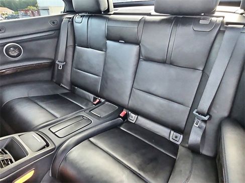 Used 2013 BMW M3 Convertible image 21